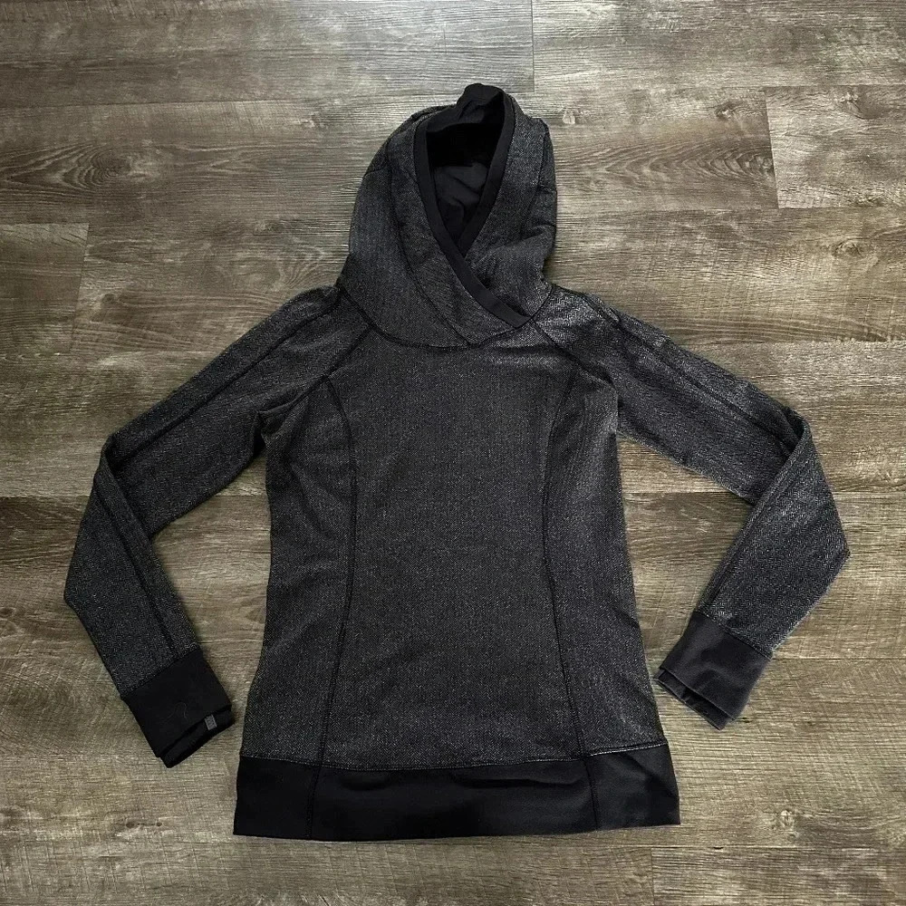 Lululemon Think Fast Pullover Hoodie Long Sleeve Black Gray Herringbone Size 8